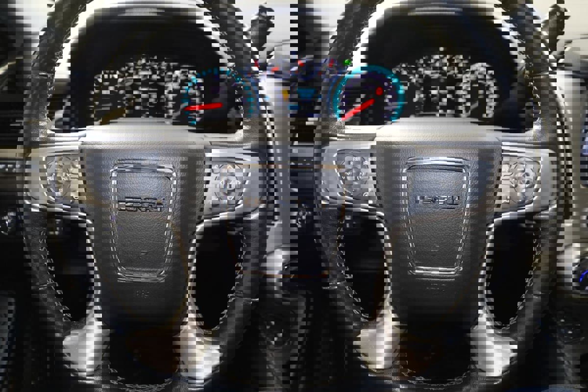 Used 2018 GMC Yukon Denali w/ Open Road Package image 38