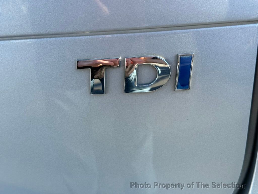 Used 2014 Volkswagen Touareg TDI image 14