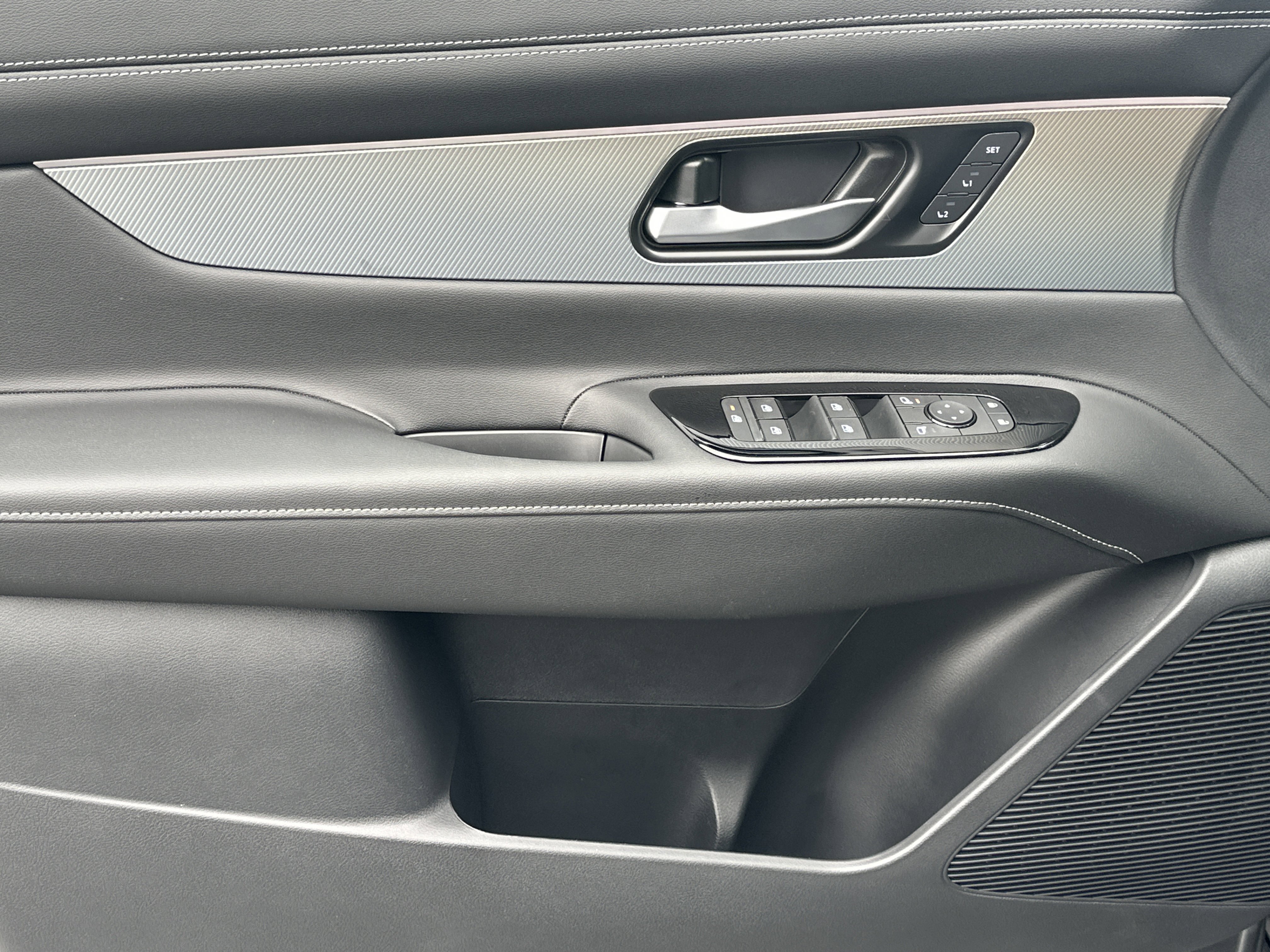 New 2026 Nissan Murano SL image 10