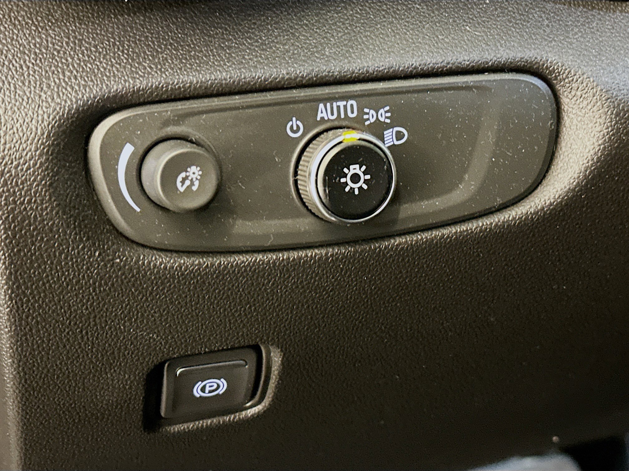 Used 2023 Chevrolet Blazer RS w/ Enhanced Convenience Package image 17