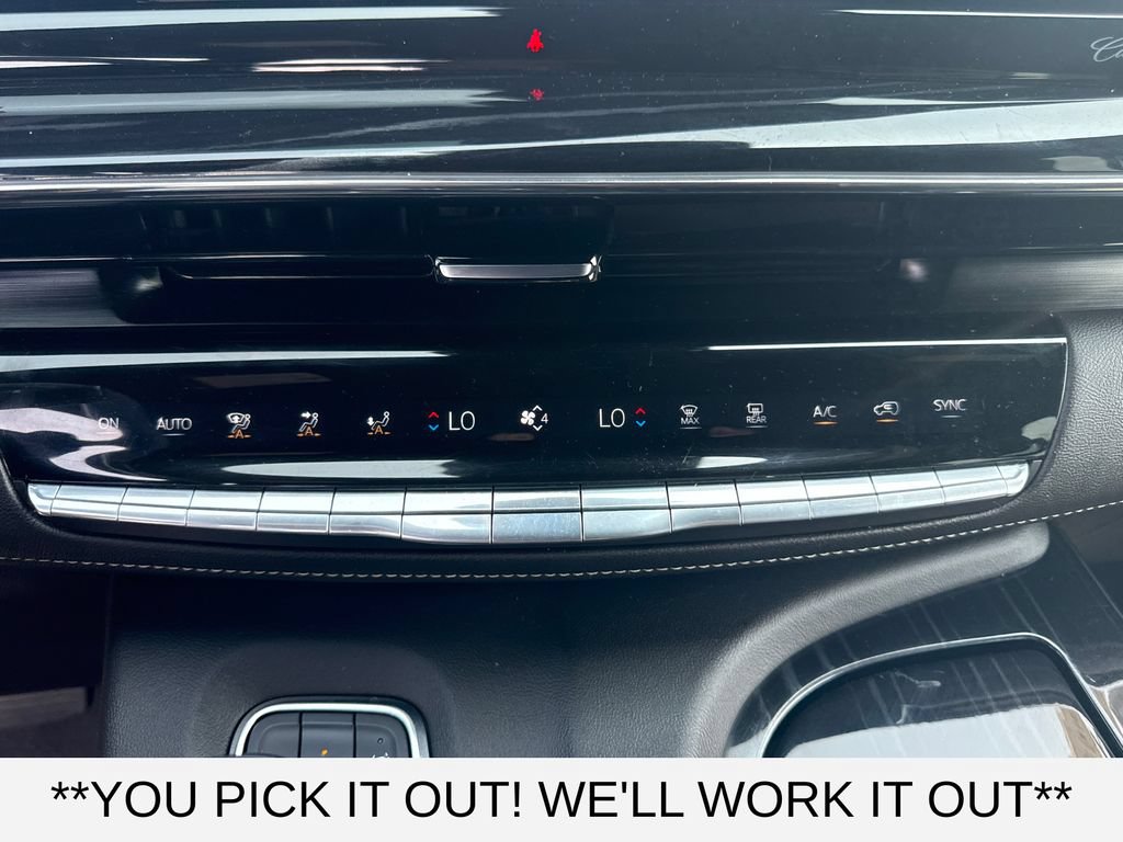 Used 2024 Cadillac Escalade Sport AWD/4WD image 19