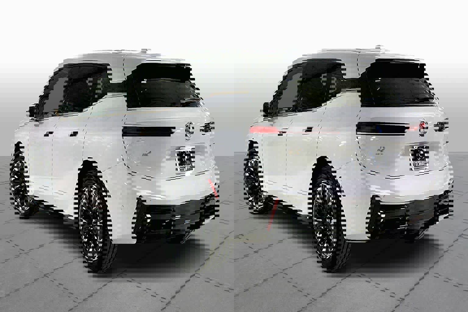 New 2026 BMW iX xDrive45 w/ M Sport Package image 12