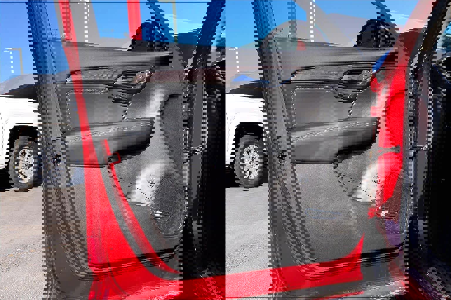 Used 2023 Buick Envision Avenir image 22