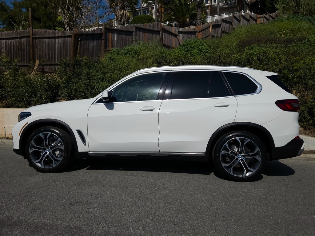 Used 2023 BMW X5 xDrive40i w/ Parking Assistance Package image 30