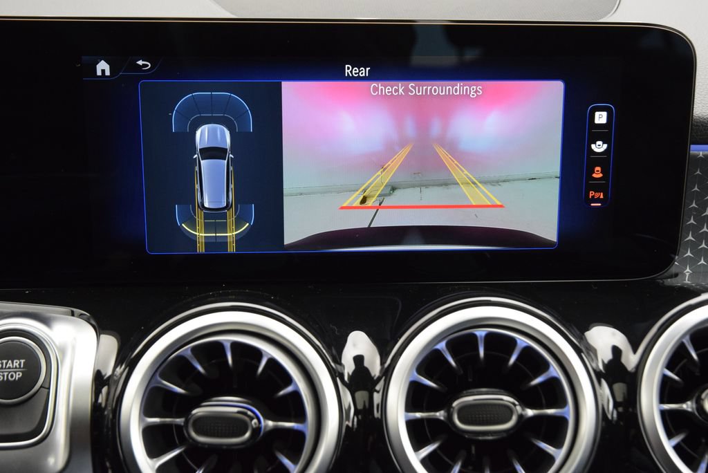 Used 2024 Mercedes-Benz EQB 250+ image 32