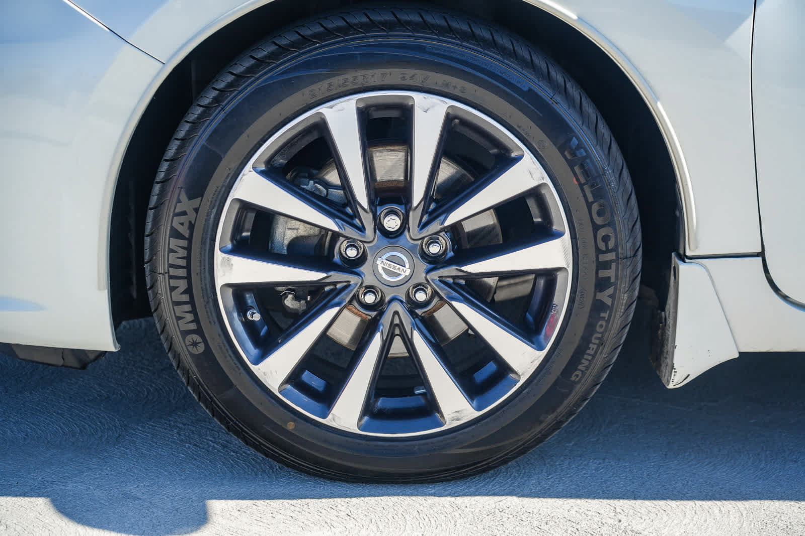 Used 2016 Nissan Altima 2.5 SV w/ Convenience Package FWD image 11