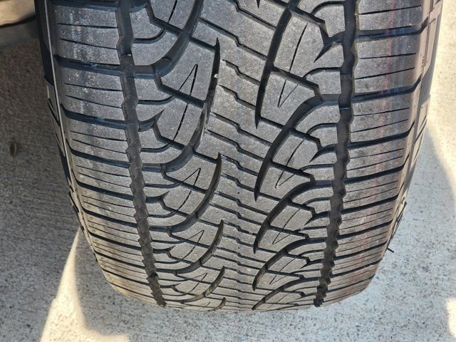 Used 2024 Tesla Cybertruck AWD Crew Cab image 16