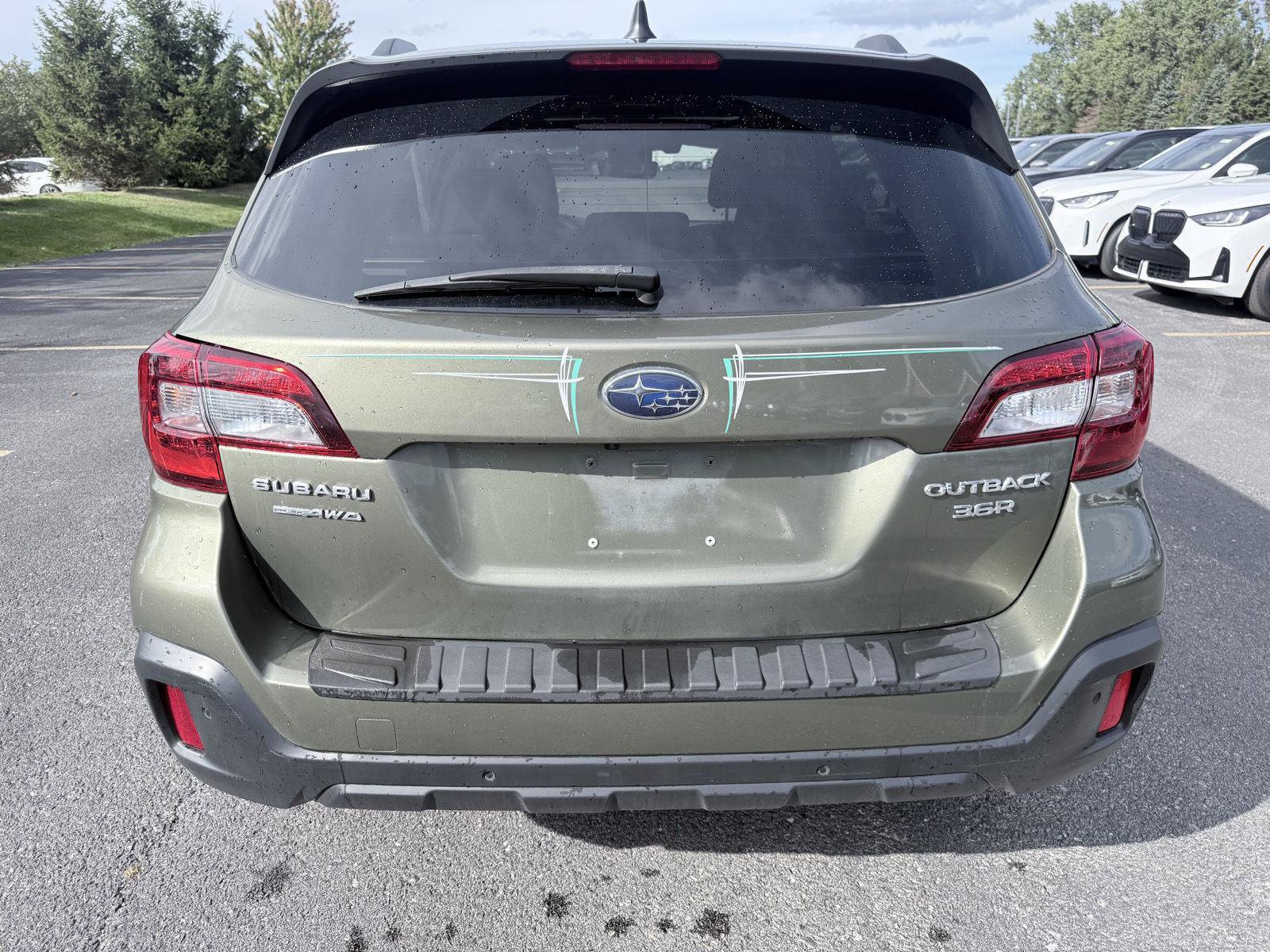 Used 2018 Subaru Outback 3.6R Touring AWD/4WD image 6