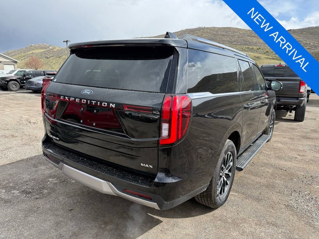 Used 2025 Ford Expedition Max Platinum AWD/4WD image 4