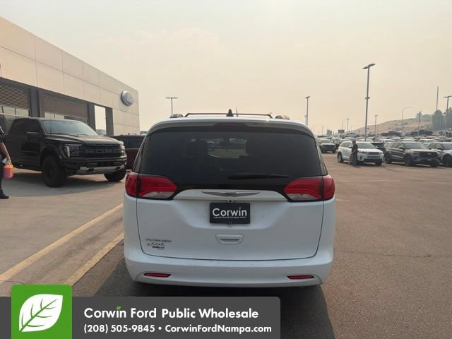Used 2021 Chrysler Voyager Lxi FWD image 6
