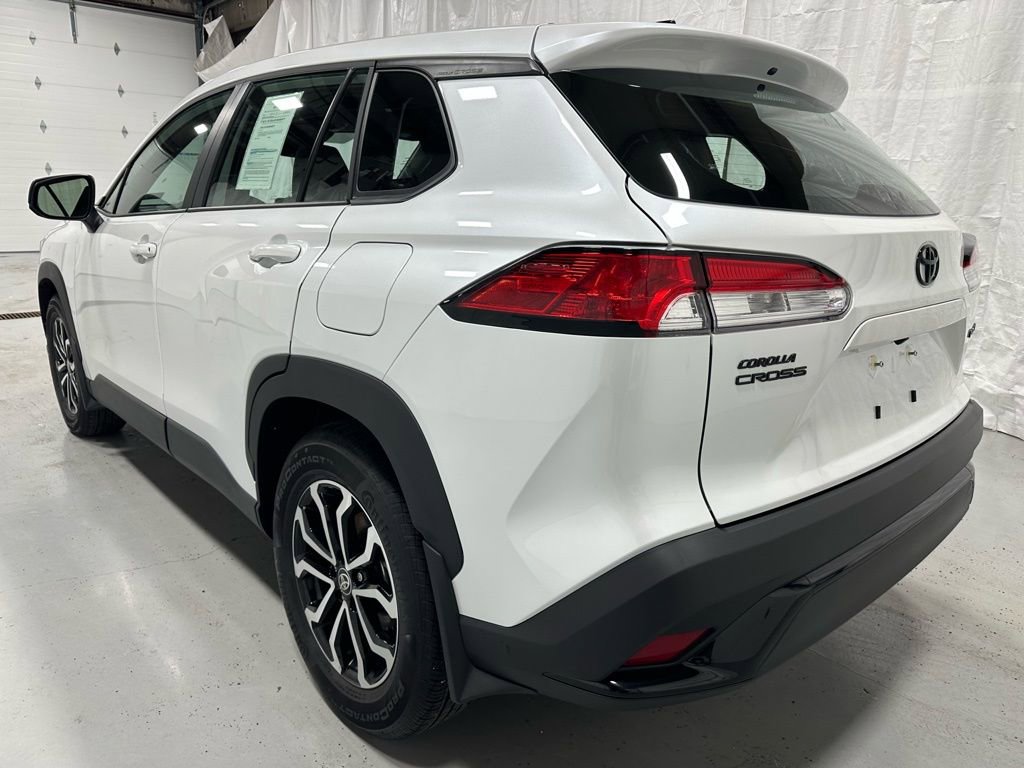 Used 2025 Toyota Corolla Cross AWD Hybrid image 5