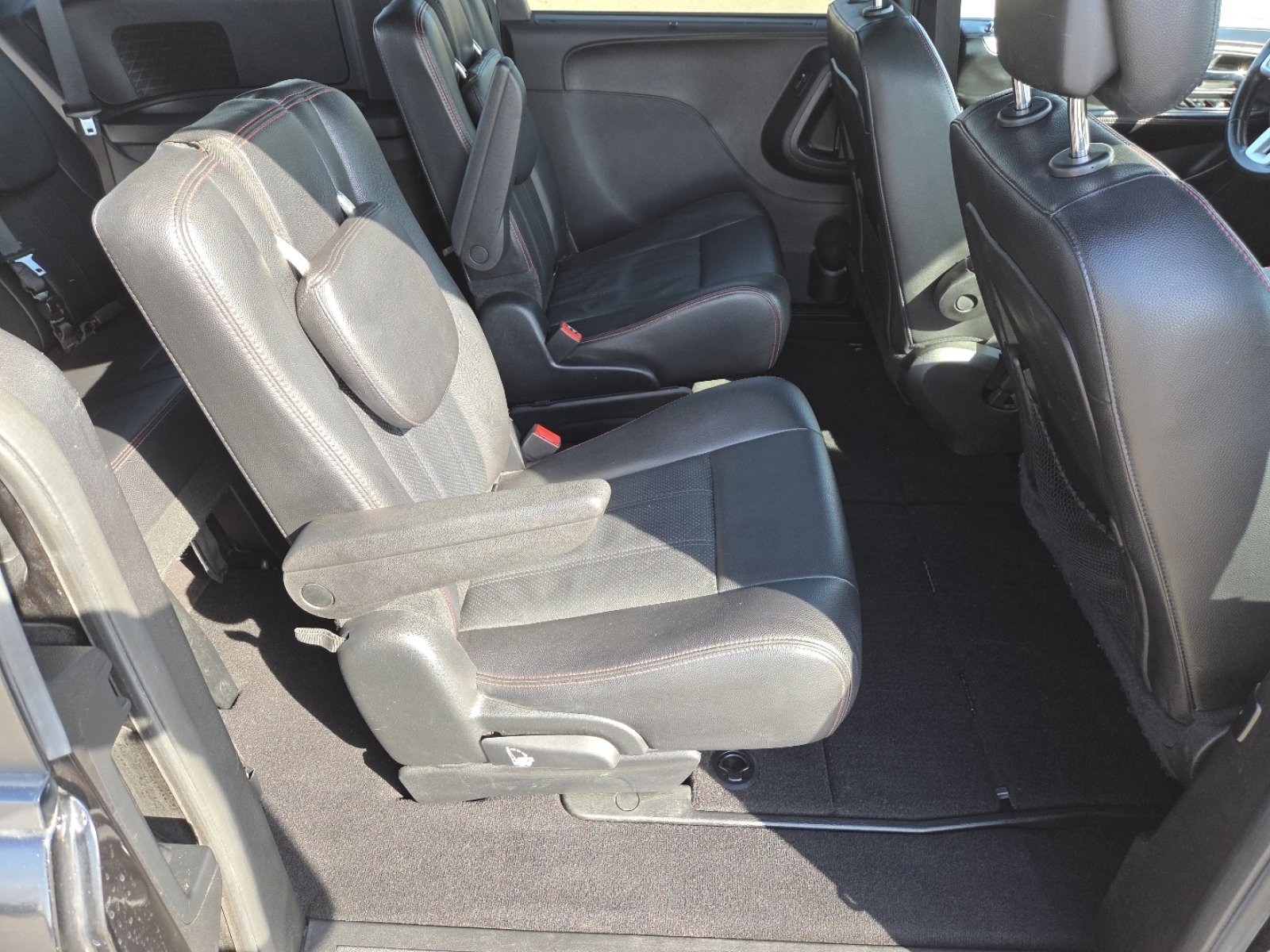 Used 2019 Dodge Grand Caravan GT image 19