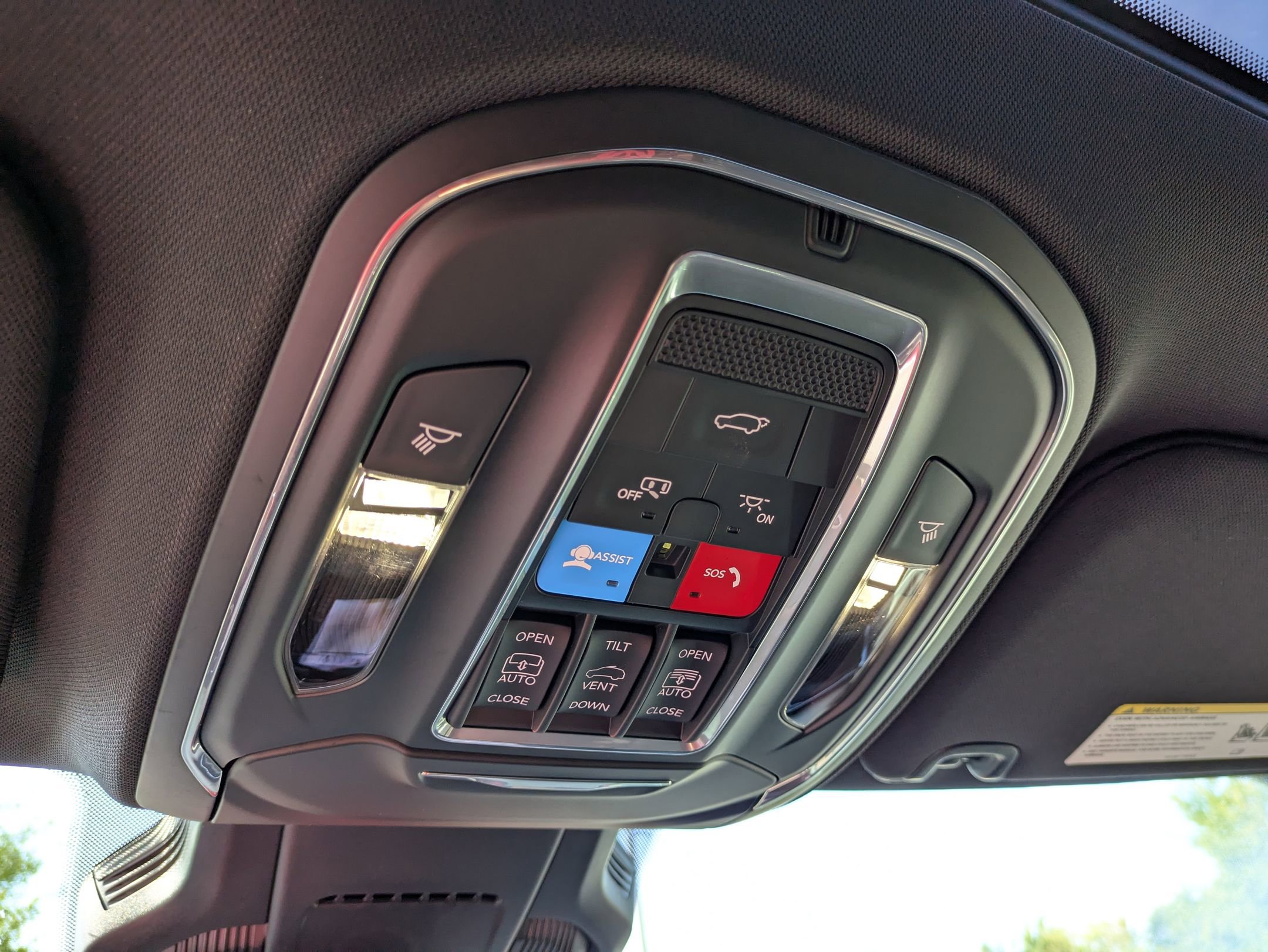 Used 2025 Jeep Wagoneer Limited image 25