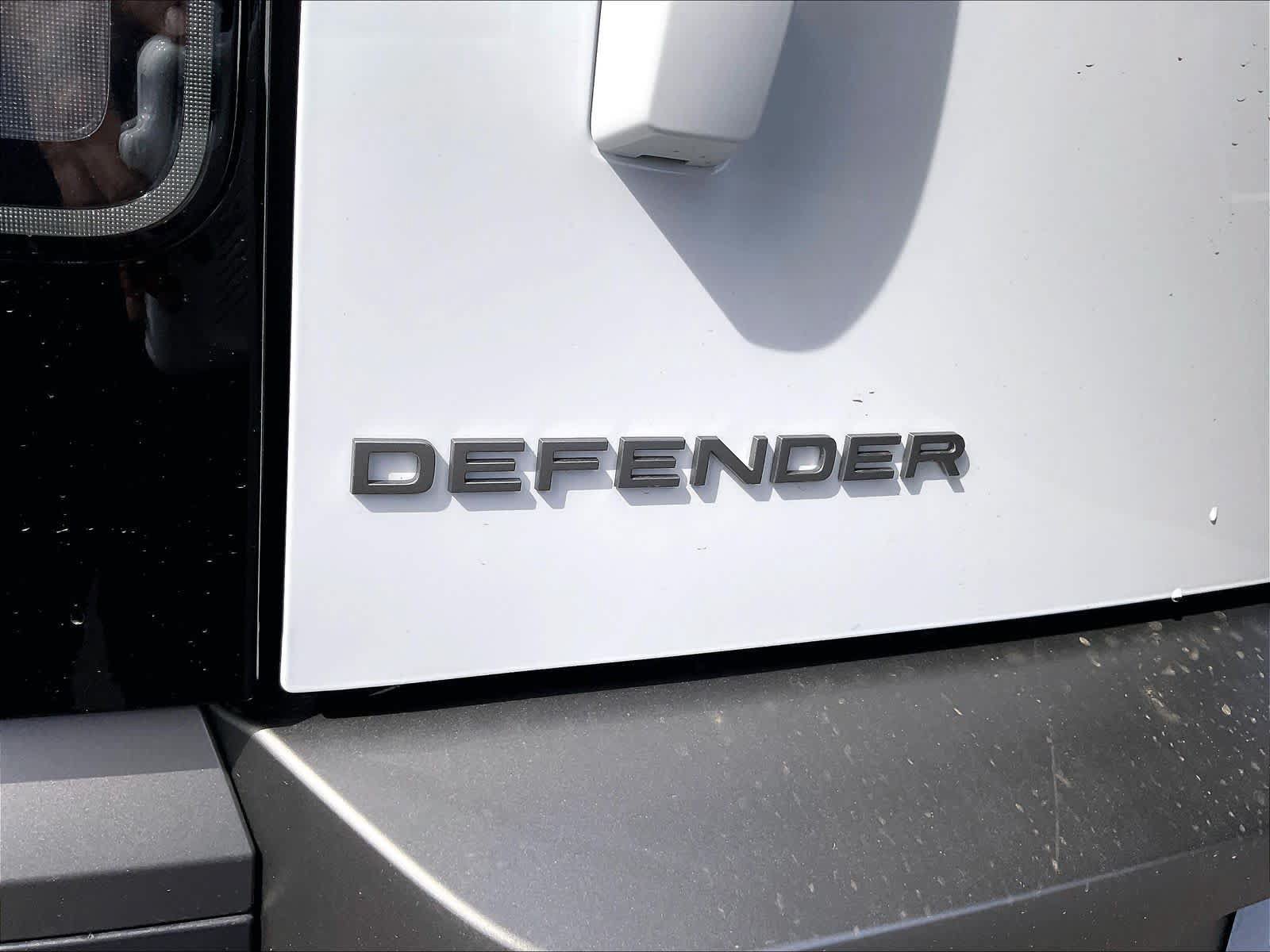 New 2026 Land Rover Defender 110 S AWD/4WD image 26