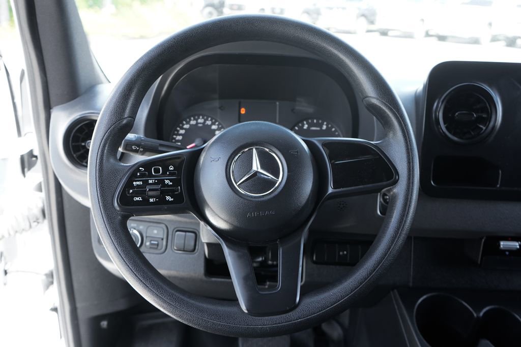 Used 2019 Mercedes-Benz Sprinter 170 Cargo image 23