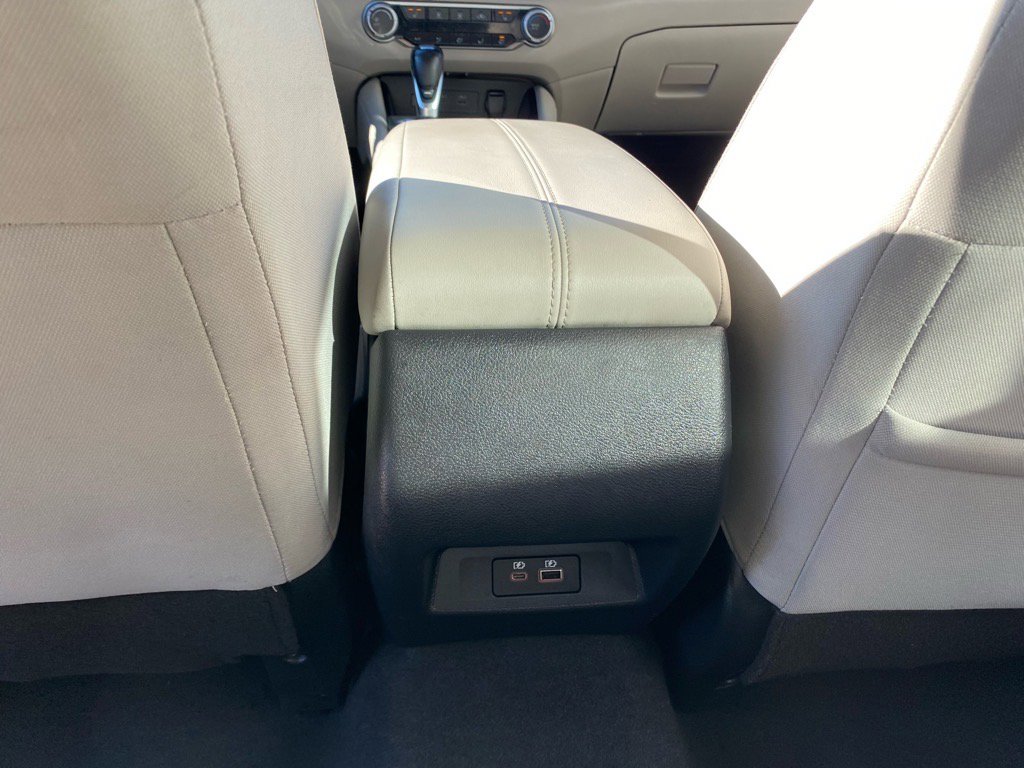 Used 2023 Nissan Altima 2.5 SV w/ SV Premium Package image 15