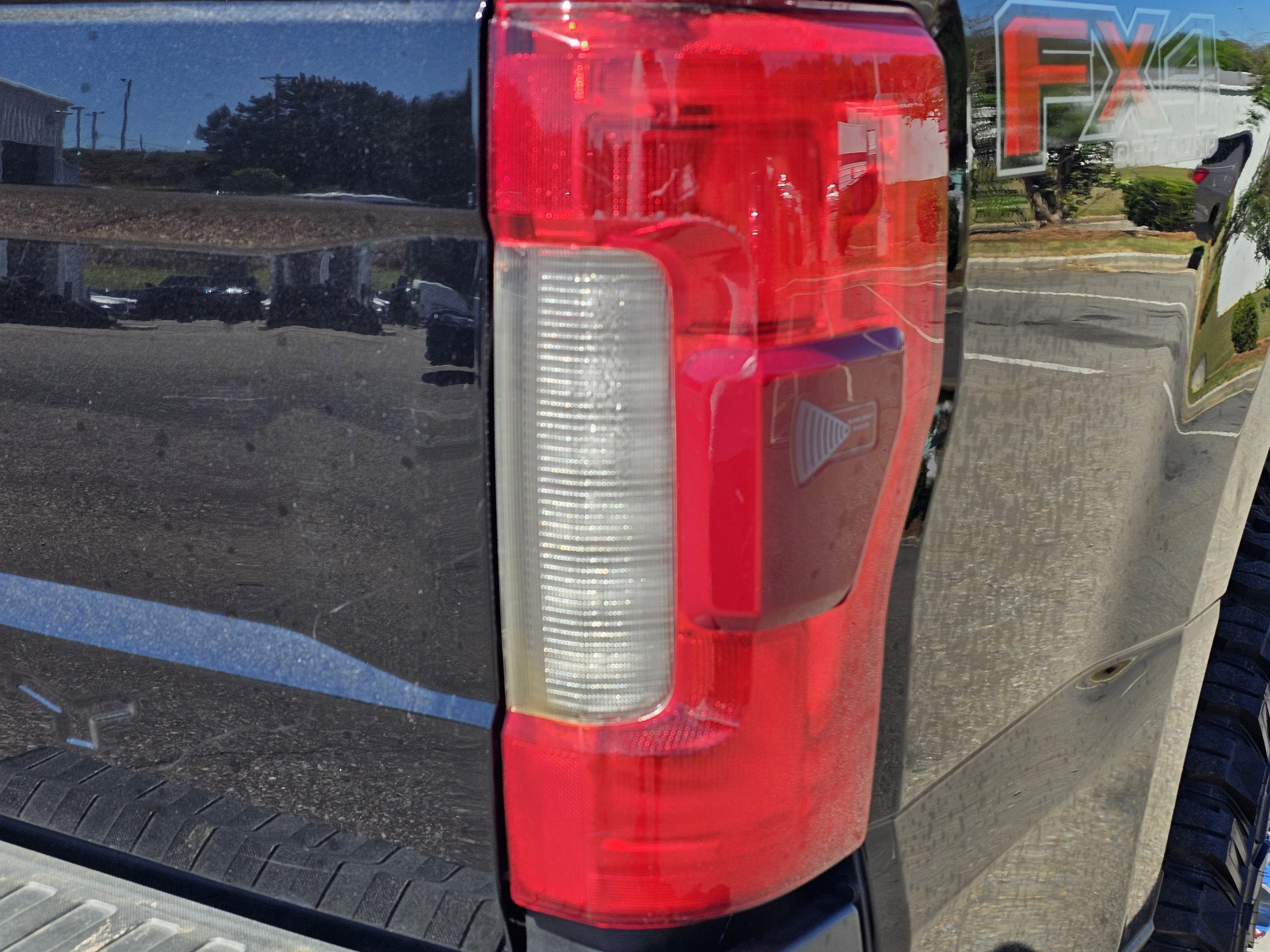 Used 2018 Ford F250 Lariat w/ Lariat Ultimate Package image 10