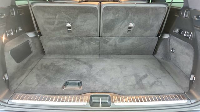 Used 2025 Mercedes-Benz GLS 450 4MATIC image 15