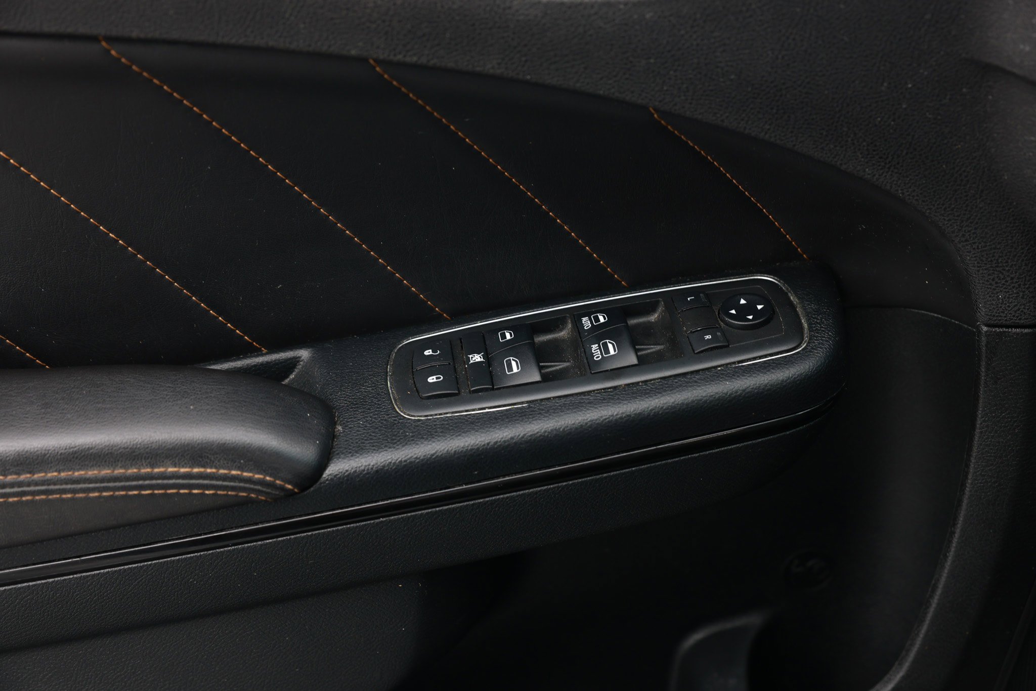 Used 2018 Dodge Charger R/T RWD image 47