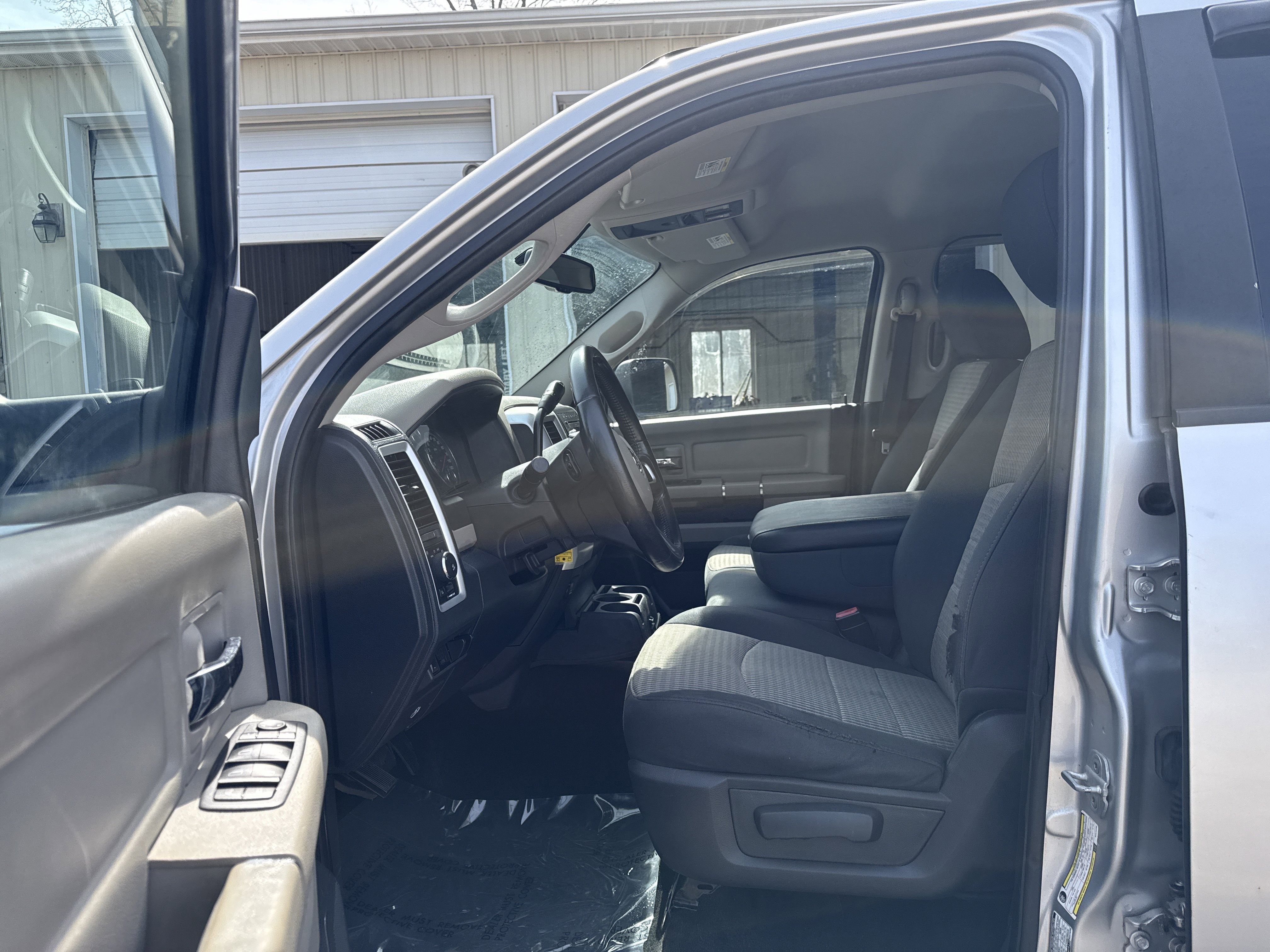 Used 2011 RAM 2500 Big Horn image 11