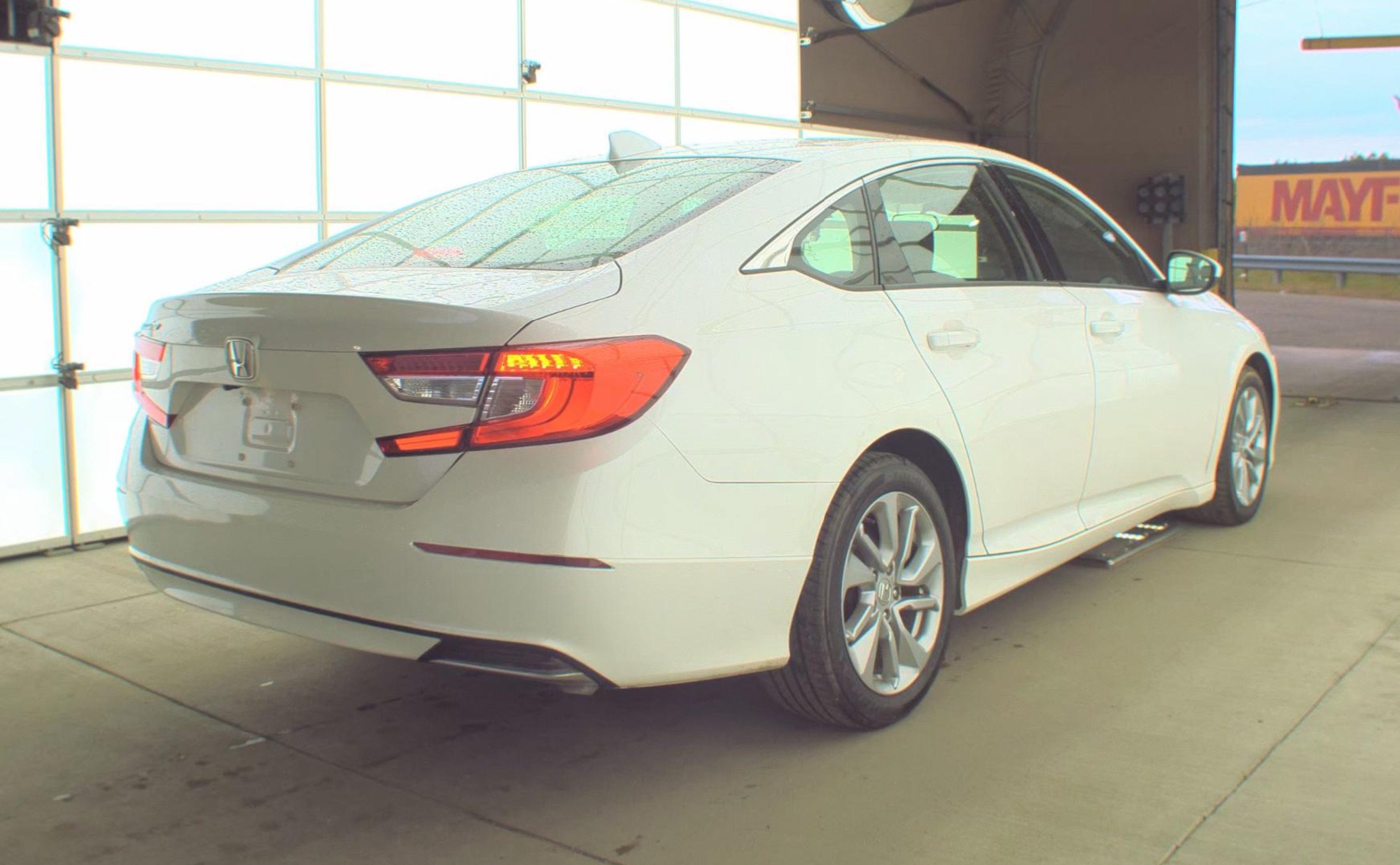 Used 2018 Honda Accord LX image 4