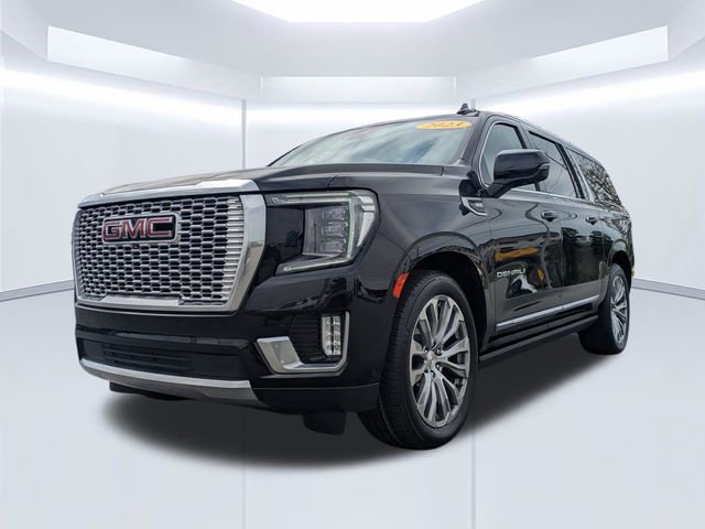 Used 2023 GMC Yukon XL Denali w/ Denali Reserve Package image 9