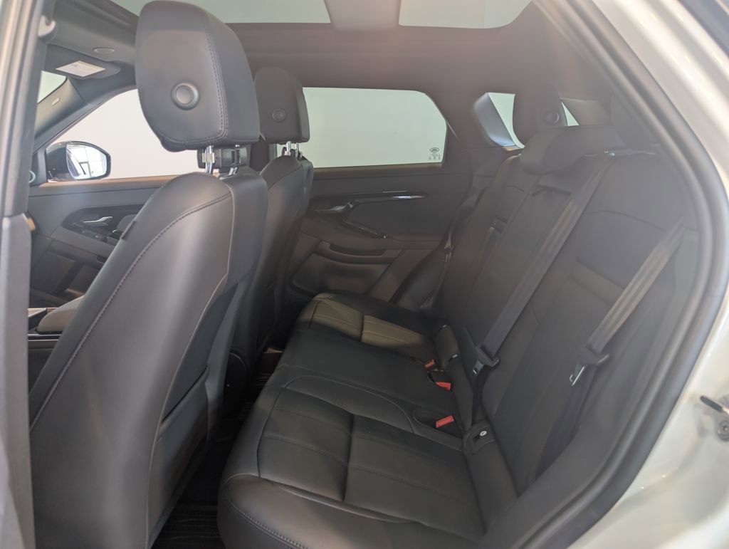 Used 2025 Land Rover Range Rover Evoque S image 23