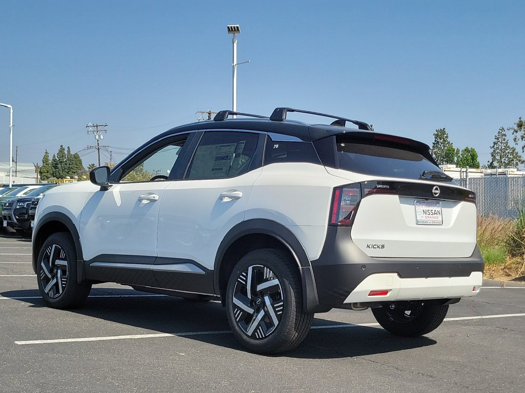New 2026 Nissan Kicks SV w/ Cold Weather Package FWD image 2