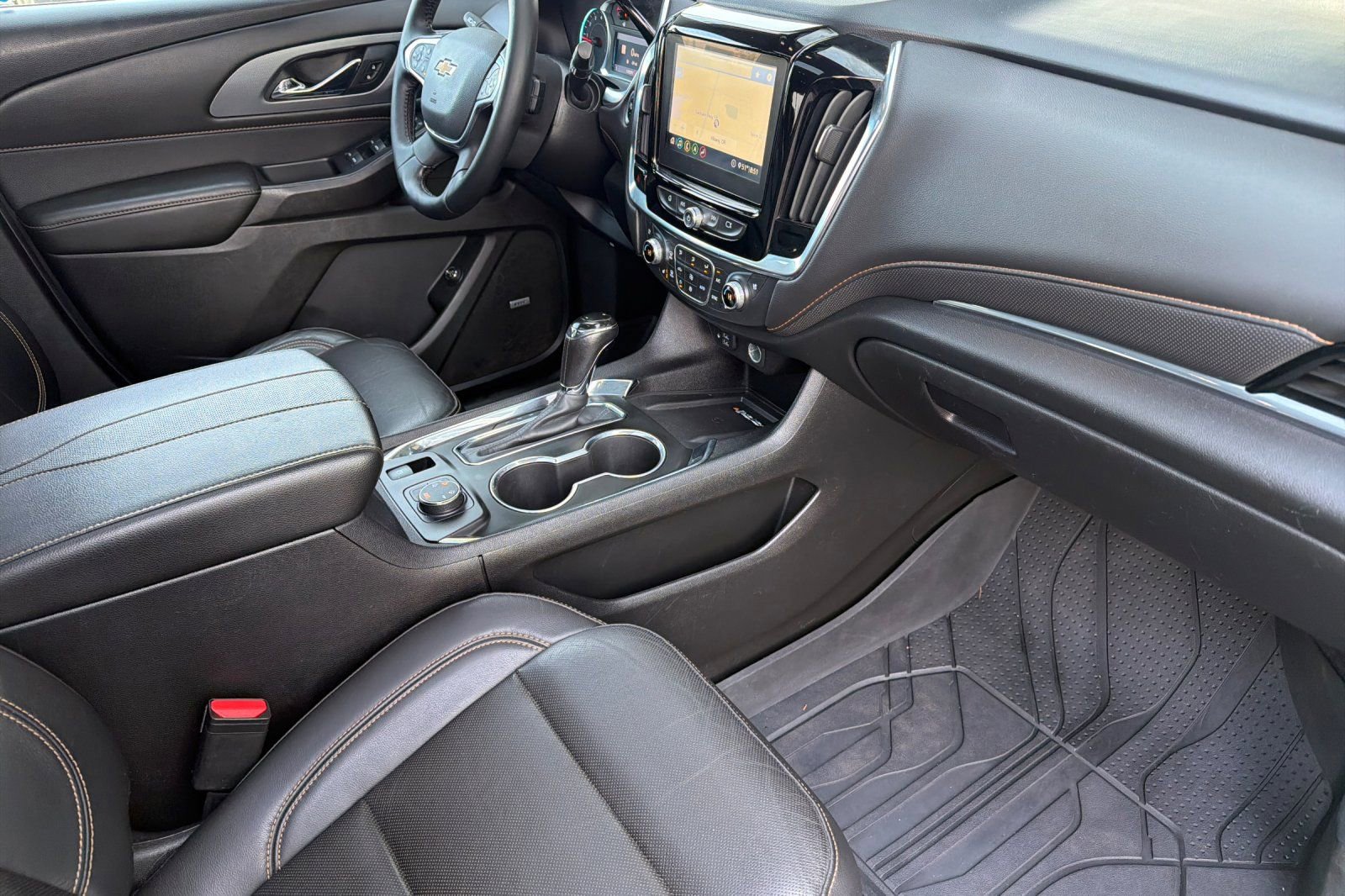 Used 2020 Chevrolet Traverse Premier w/ Redline Edition image 16