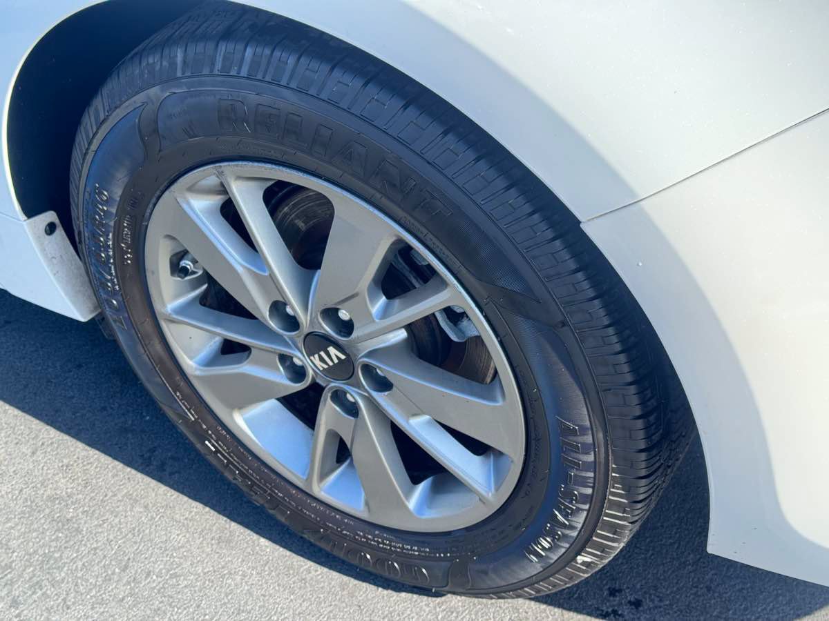 Used 2016 Kia Optima LX FWD image 22