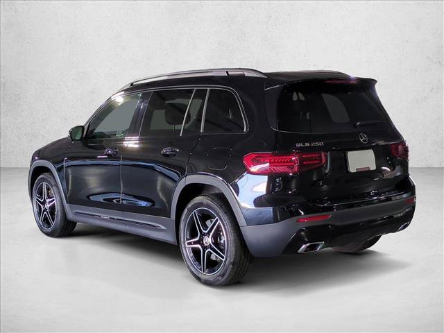 Used 2026 Mercedes-Benz GLB 250 image 8
