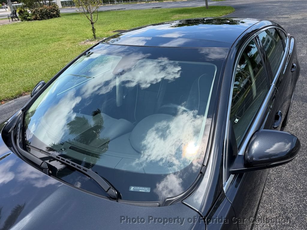 Used 2011 Jaguar XJ L RWD image 27