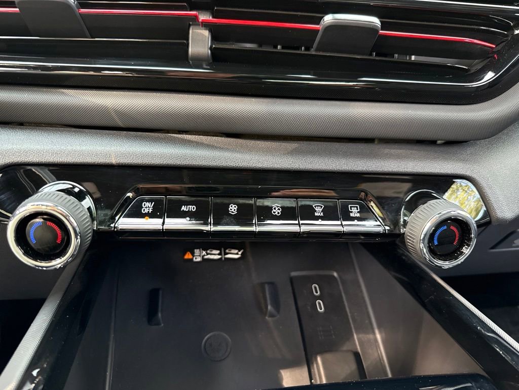 Used 2025 Chevrolet Silverado EV RST AWD/4WD image 82