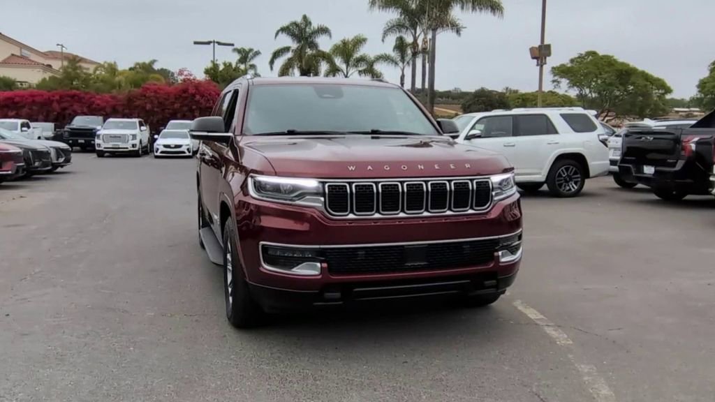 Used 2023 Jeep Wagoneer L 4WD w/ HD Trailer Tow Package image 4