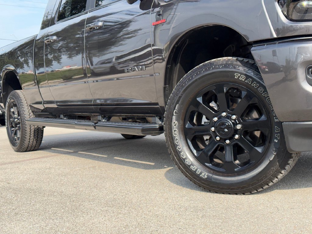 Used 2025 RAM 2500 Laramie w/ Night Edition AWD/4WD image 2
