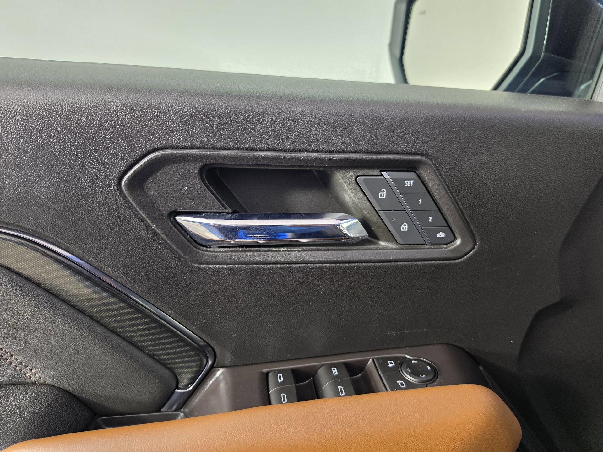 Used 2023 GMC Canyon AT4 w/ AT4 Premium Package AWD/4WD image 18