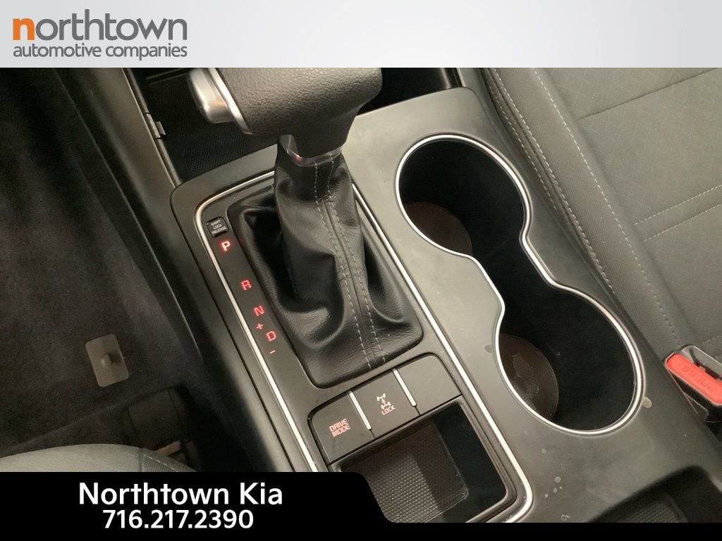 Used 2019 Kia Sorento LX image 17