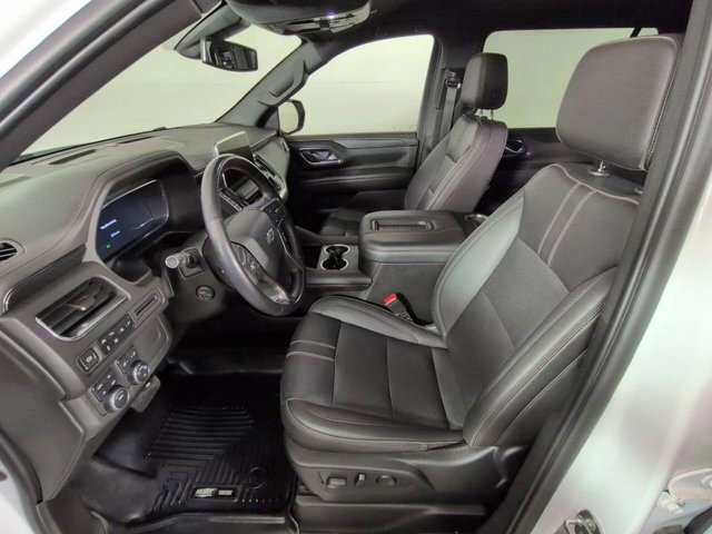Certified 2022 Chevrolet Suburban RST w/ Luxury Package AWD/4WD image 17