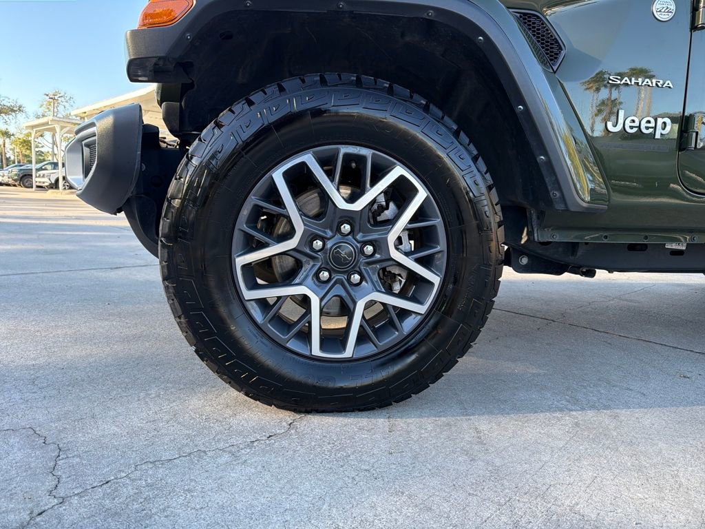 Used 2024 Jeep Wrangler Sahara image 10