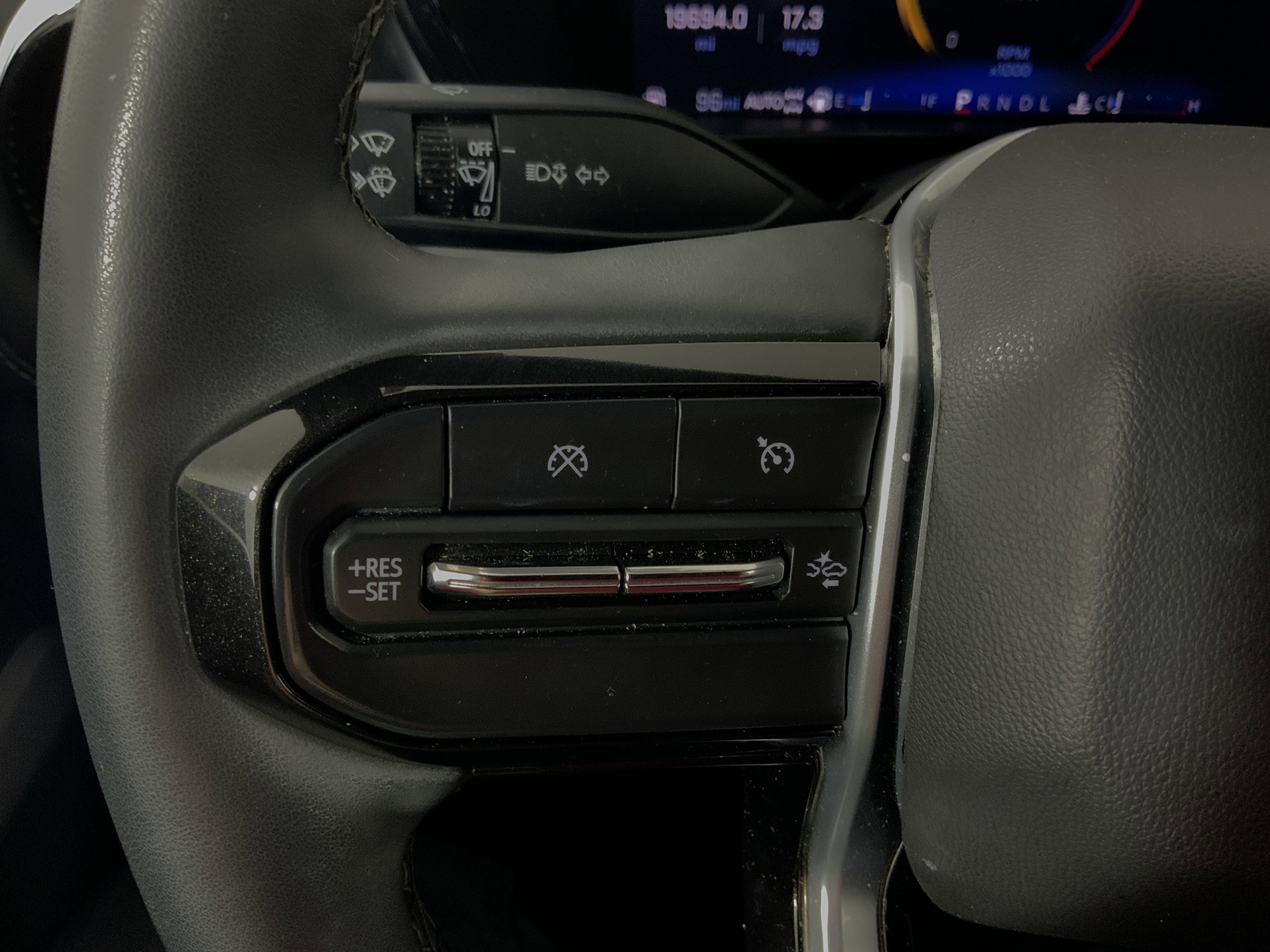 Used 2024 Chevrolet Colorado LT w/ LT Convenience Package III image 29