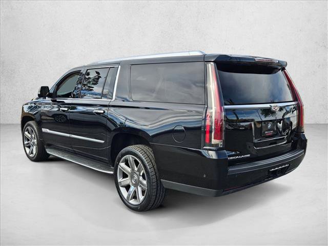 Used 2020 Cadillac Escalade ESV Luxury AWD/4WD image 8