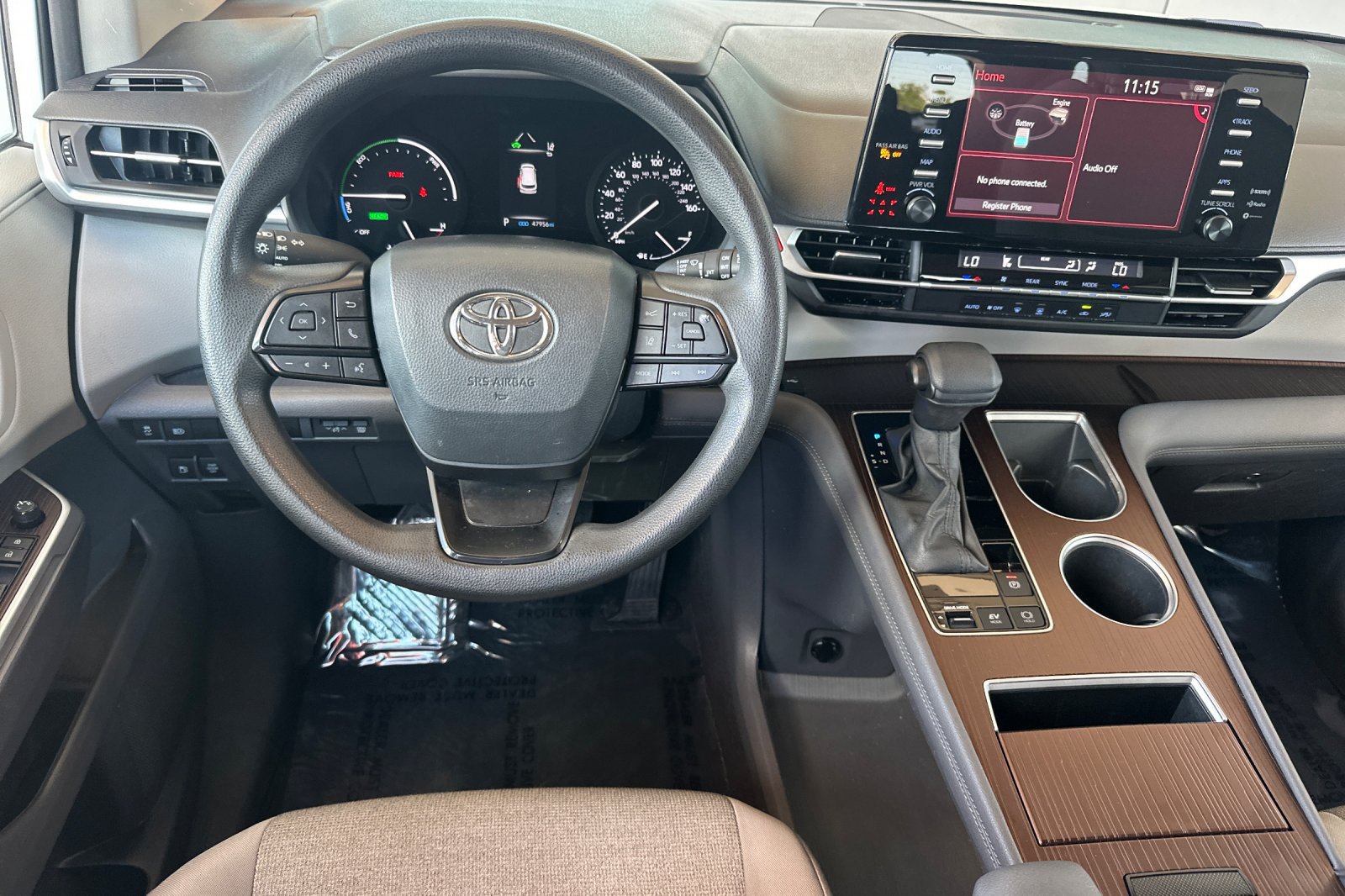 Certified 2024 Toyota Sienna LE AWD/4WD image 18