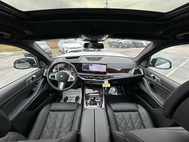 New 2026 BMW X7 xDrive40i image 3