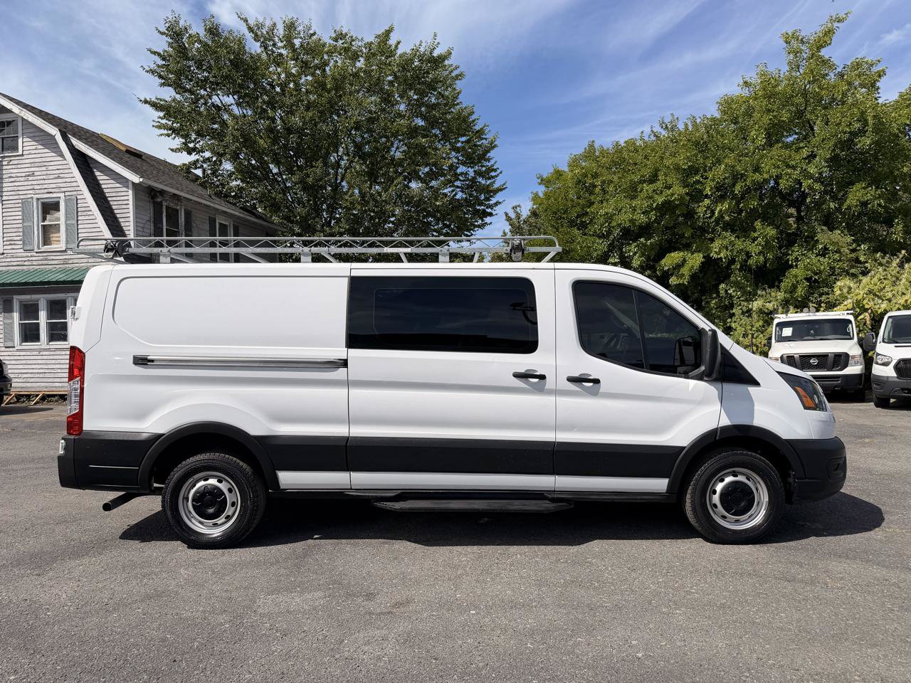 Used 2022 Ford Transit 150 Low Roof RWD image 9