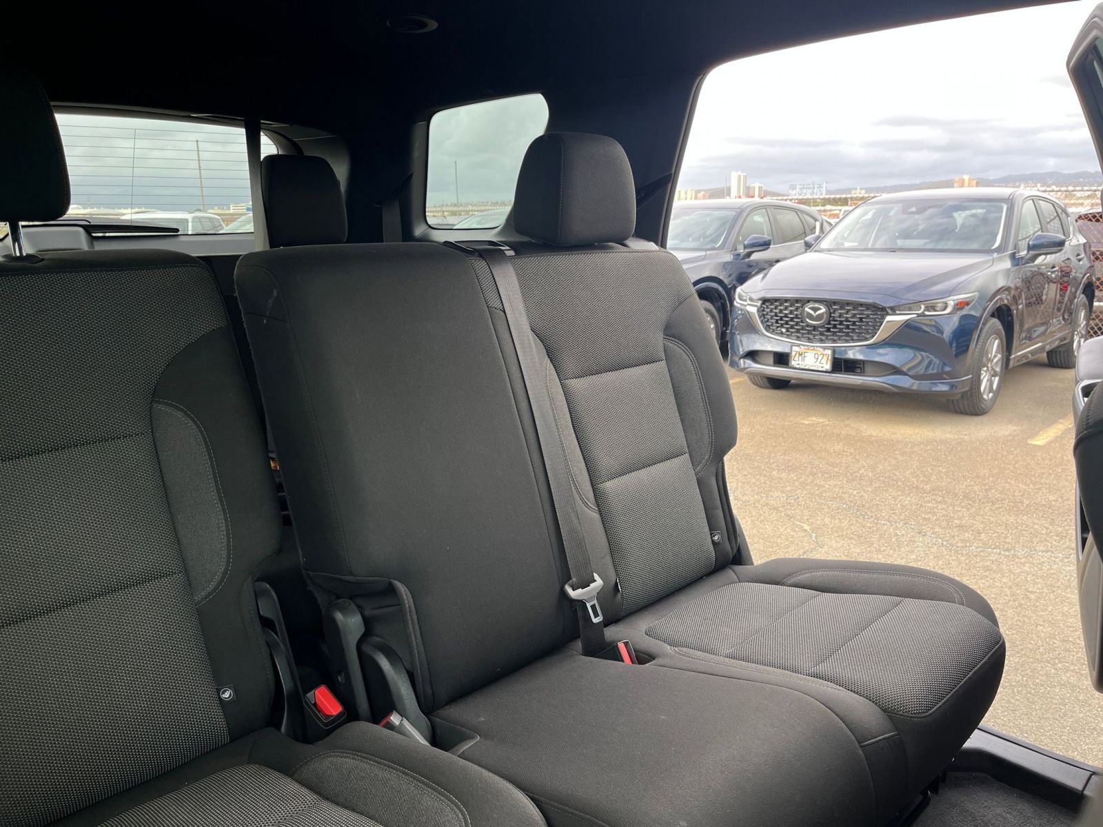 Used 2023 Chevrolet Traverse LT image 37