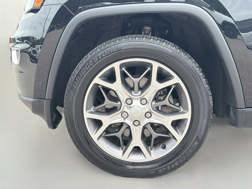 Used 2022 Jeep Grand Cherokee Limited w/ Technology Group AWD/4WD image 34