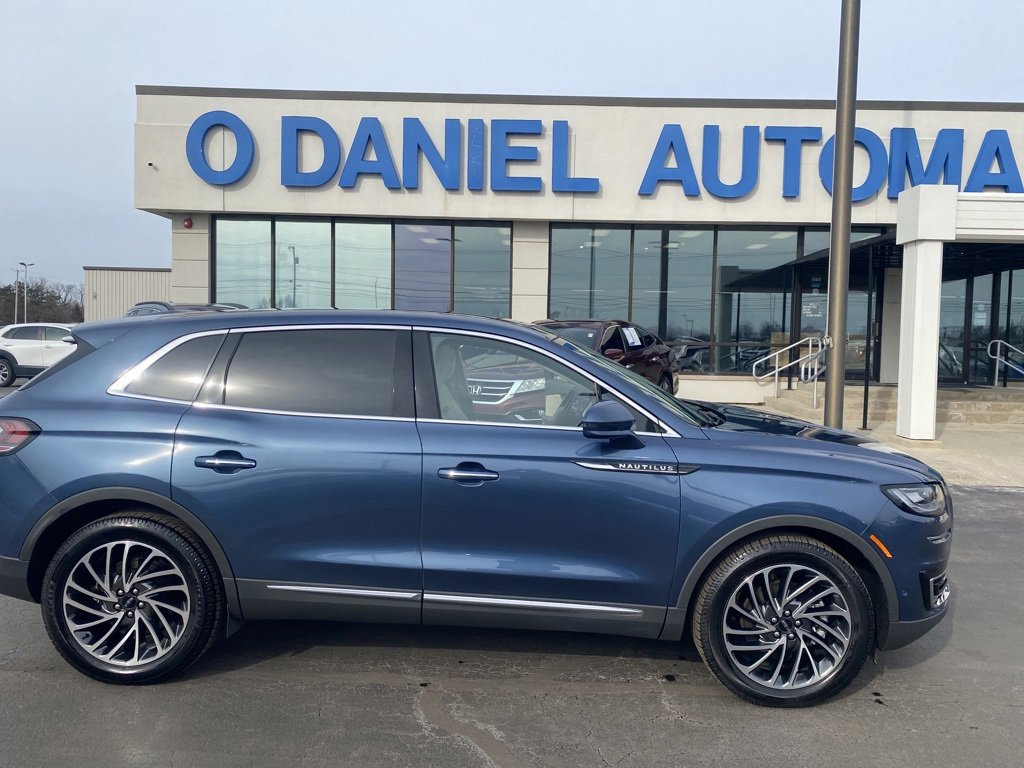 Used 2019 Lincoln Nautilus Reserve image 2