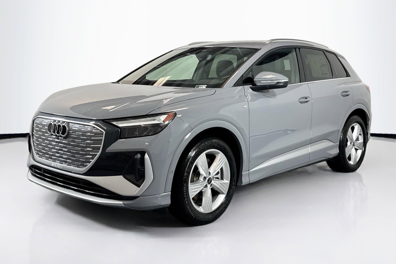 New 2026 Audi Q4 e-tron Premium Plus image 1