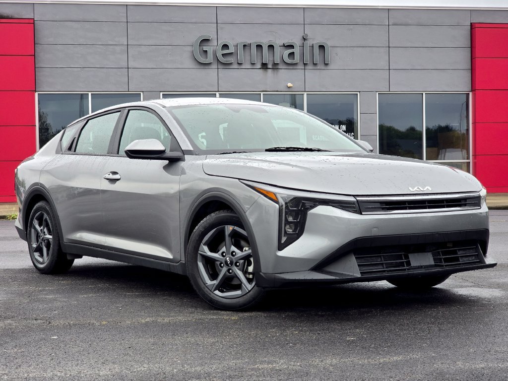 Used 2025 Kia K4 FWD image 2