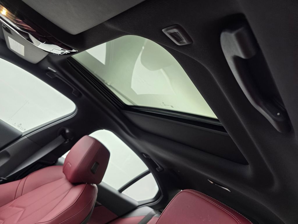 Used 2026 BMW 530i image 12